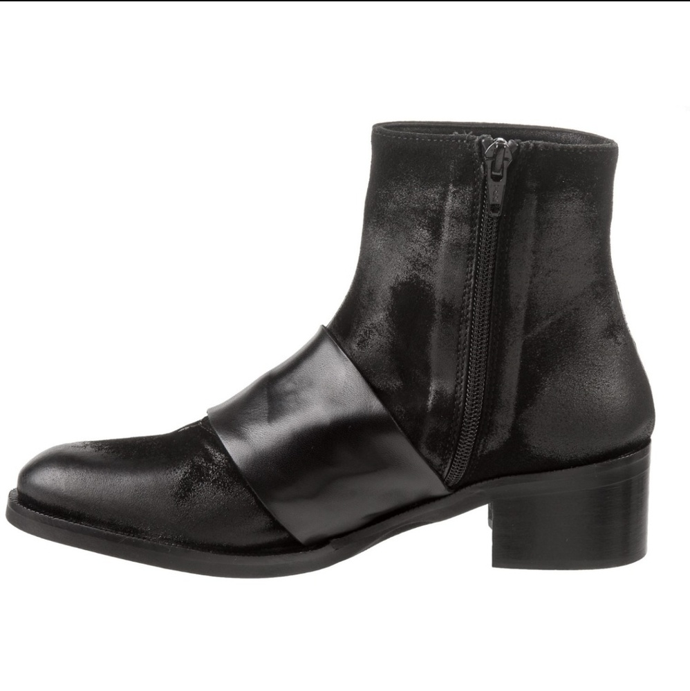 Modern Vintage Chic Stelle Monelle Booties - Picture 5 of 5